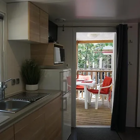 Campsite Luxe Voor 5 Personen Op Lei Suves - Joycasa Roquebrune-sur-Argens